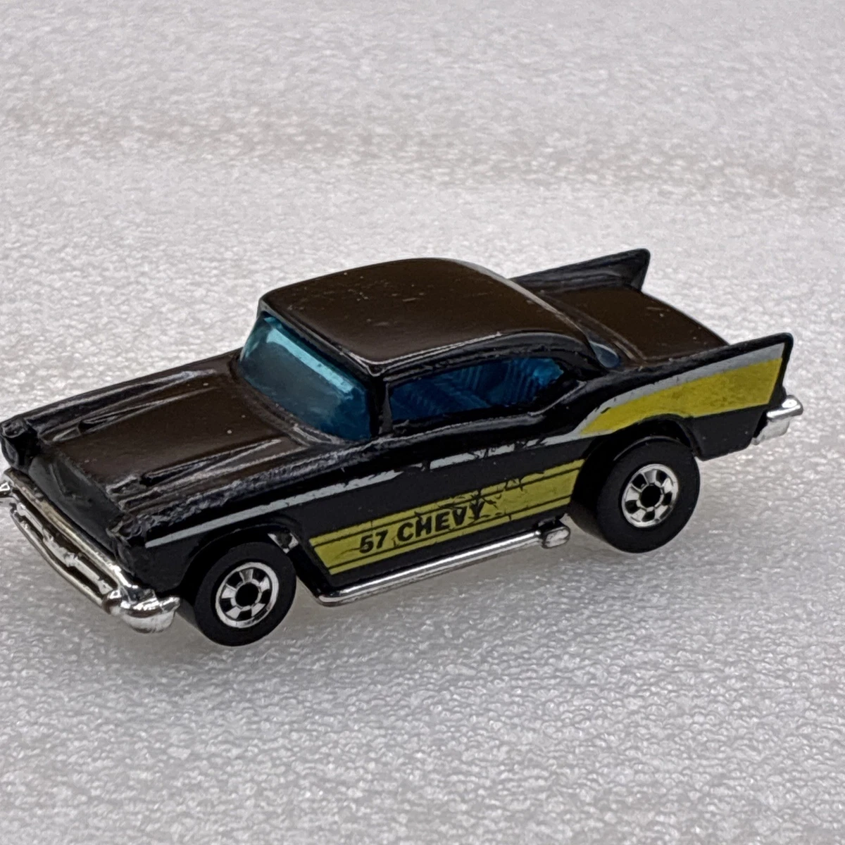 Hot Wheels Chevrolet 1957 Vehicle Year Vintage Manufacture Diecast