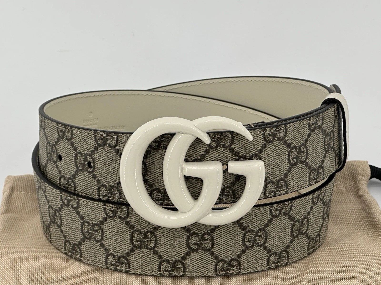 Ceinture en cuir neuve luxe originale GUCCI pour femme GG  400593   taille   75 cm   blanc