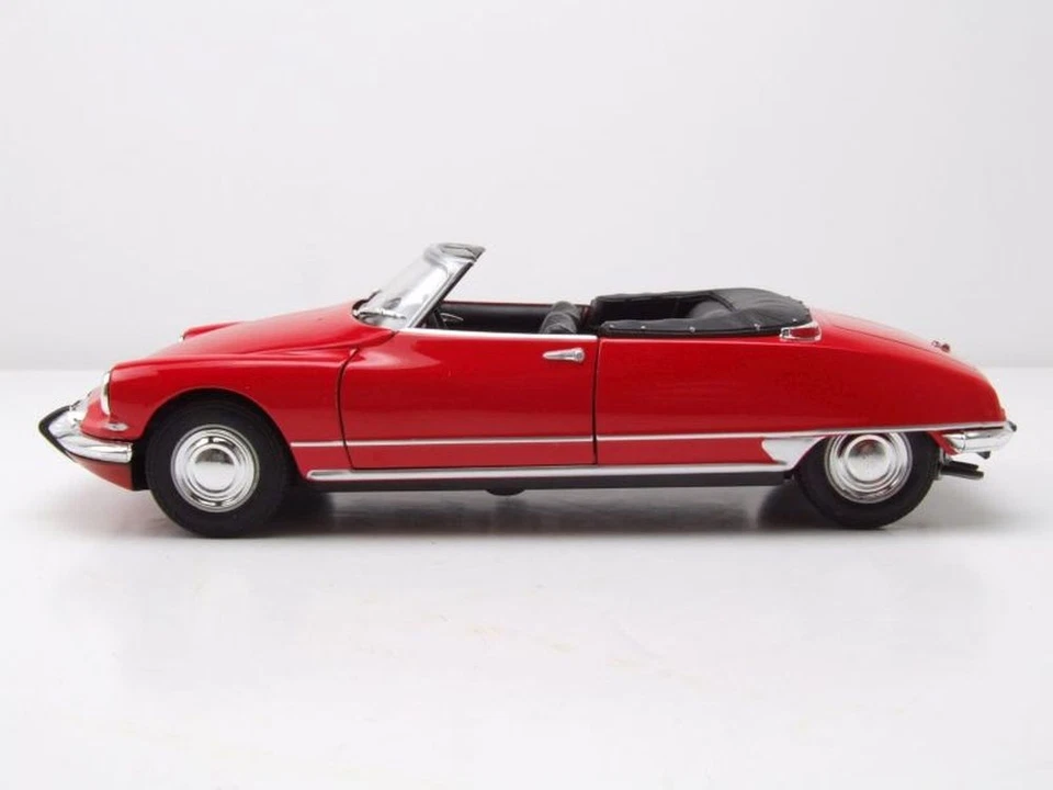 Citroen DS 19 Convertibile Aperta Rosso Modellino Auto 1:24 Welly - Immagine 3 di 4