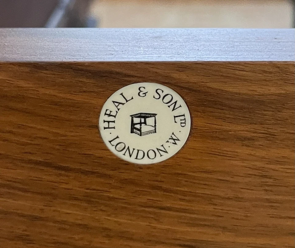 古董 1900 年初 Heal & Son Ltd. Vono Burr 核桃安妮女王双人床 — 第 4/4 张图片