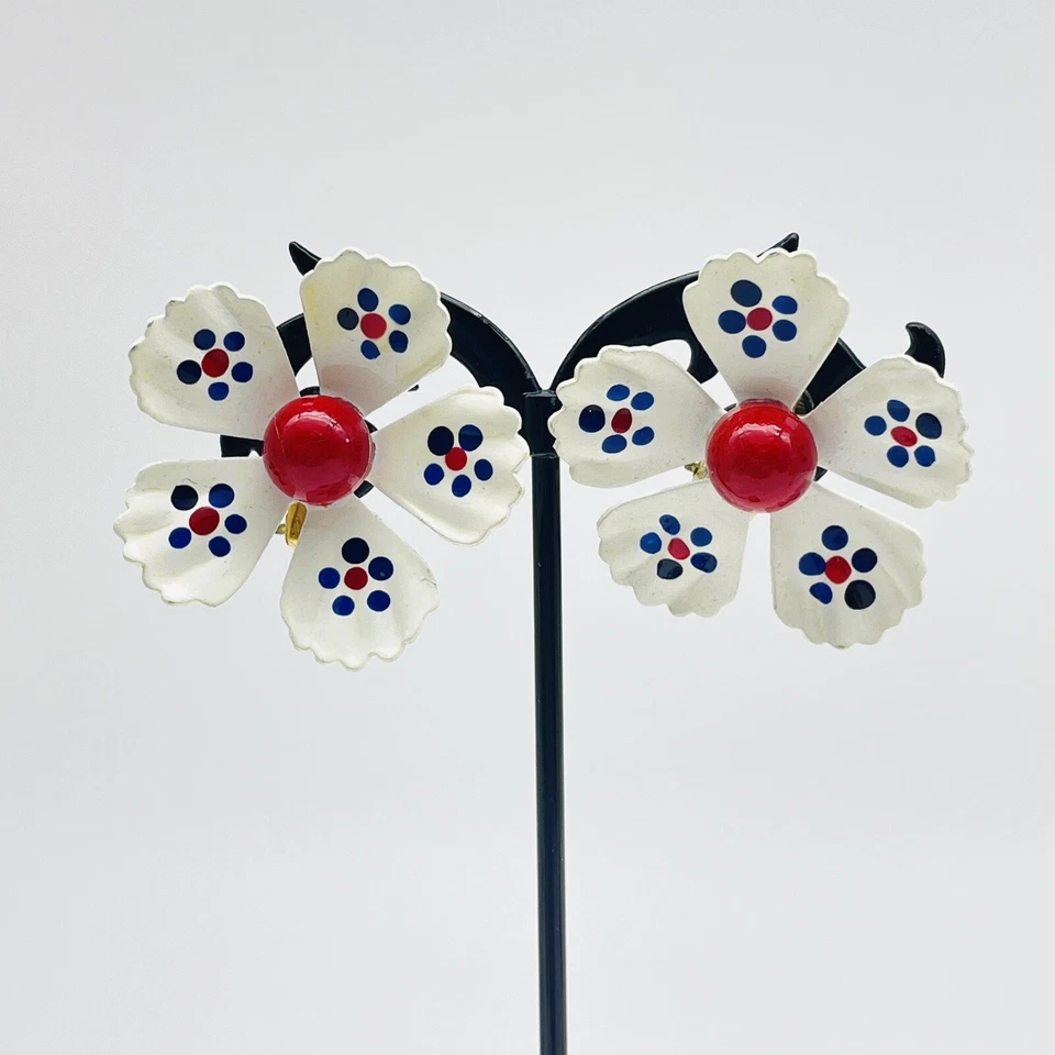 Pendientes Vintage Esmalte Blanco Flor Clip On Rojo Y Azul Lunares Retro Años 60 Foto 4 de 4
