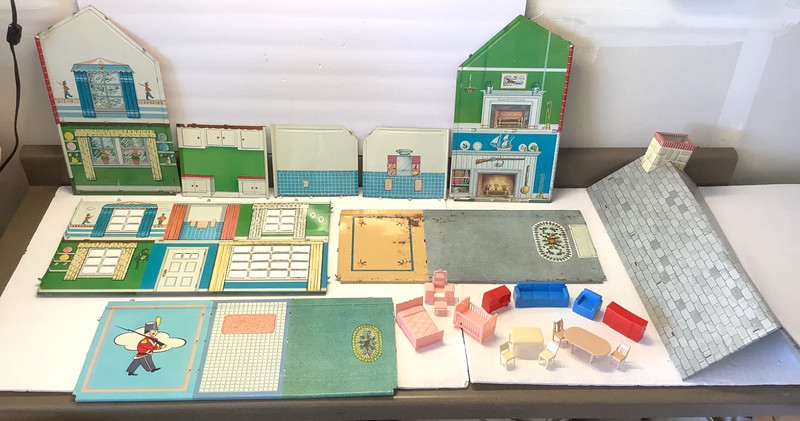 Vtg. MARX TOYS  1960's Dollhouse Interior & Exterior-some Furniture-unassembled