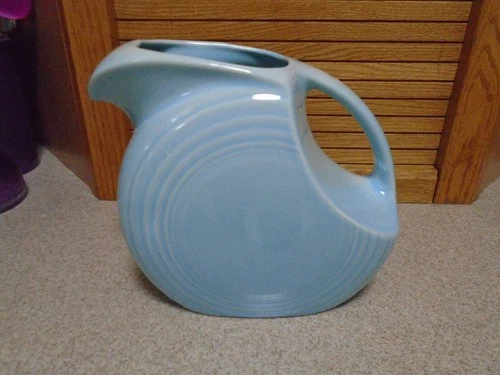 Fiesta Ware Large Disc Pitcher Sky Blue 67oz. 7/25"