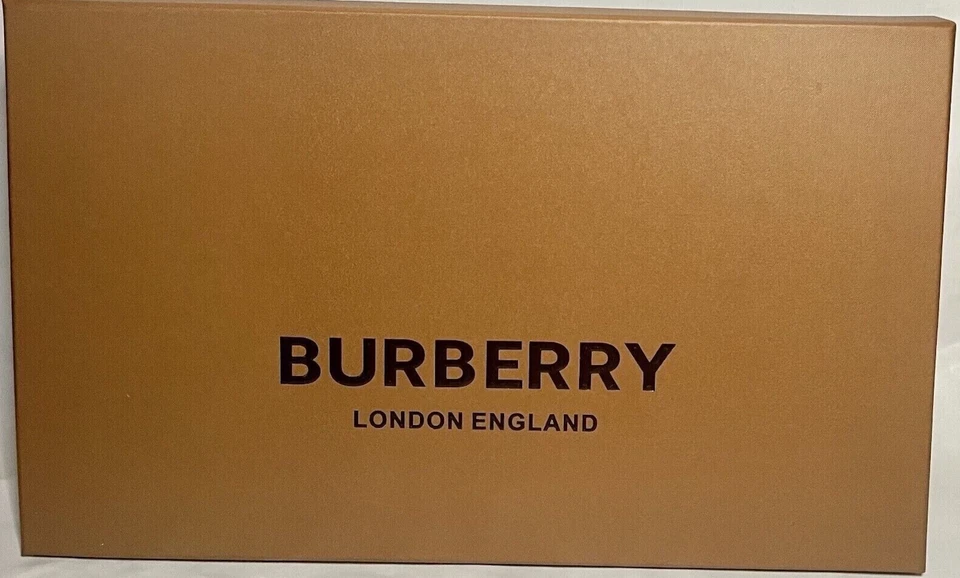NWT Burberry Scarf 100% Cashmere Check 80''x12'' Authentic Made in Scotland - Image 3 of 4