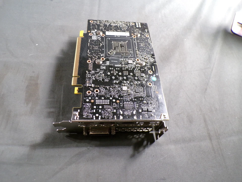 HP NVIDIA GEFORCE GTX 1060 3GB GDDR5 GRAPHICS CARD 909616-001 - Image 4 of 4