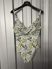 M S Secret Slimming Sun Smart Chlorine Resistant Swimsuit UPF 50 UK 38DD