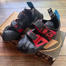 EB Electron Climbing Shoes Size 6.5 (EU 40), NEW, Boys/Girls