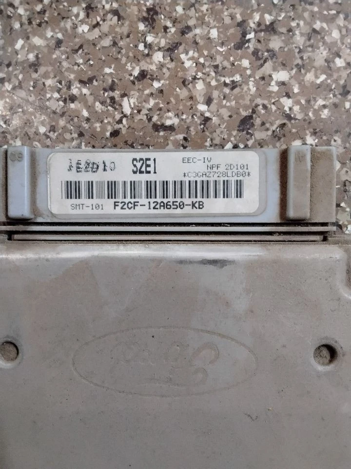 Engine ECM Electronic Control Module 4-116 1.9L SOHC Fits 93 ESCORT 1662467 Foto 2 de 3