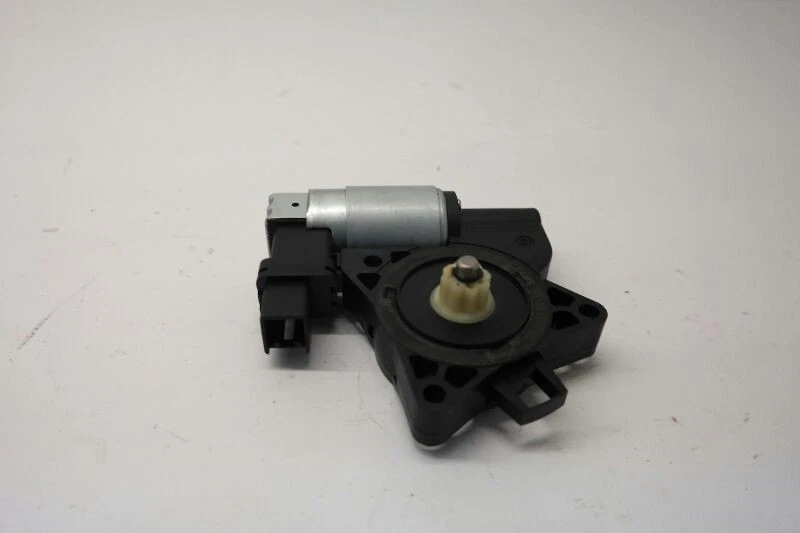2004-2009 Mazda 3 RH Power Window Motor Rear Passenger Right  - Image 2 of 4