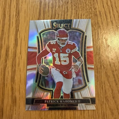 2025 Panini Select - Premier Level Patrick Mahomes II #107 Silver Prizm