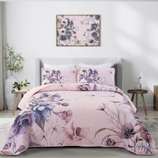Chic Pink Floral Quilt Set - King Size, 3-Piece Soft Microfiber for Cozy Comfort