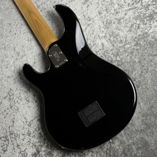 Music Man StingRay 5 Special basso nero 4,06 kg usato