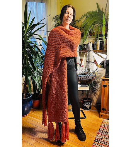 Outstanding Burnt Orange Crochet Neck Wrap - Perfect Gift - Picture 4 of 9