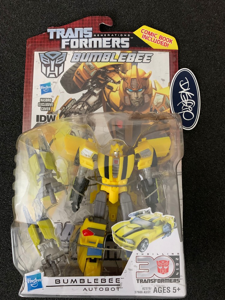 Transformers Generations Thrilling 30 Bumblebee figure with IDW comic book 2012