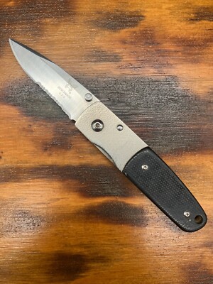 [0046] Benchmade 330 Pardue Titan G10 Folder Schwarz Black