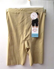 Assets by SPANX Mid-thigh slimmer size M