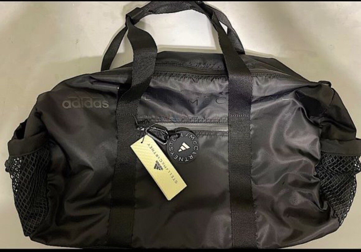 Stella McCartney x Adidas ☆ ダッフルバッグ Round Duffel S Stella McCartney x Adidas ☆ ダッフルバッグ Round Duffel S