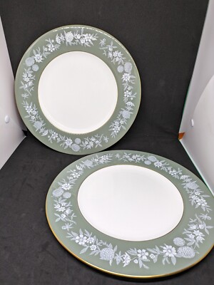 2 x Wedgwood Fieldfare 10,75'' Grün Essteller. Top Zustand Mehr vorhanden.