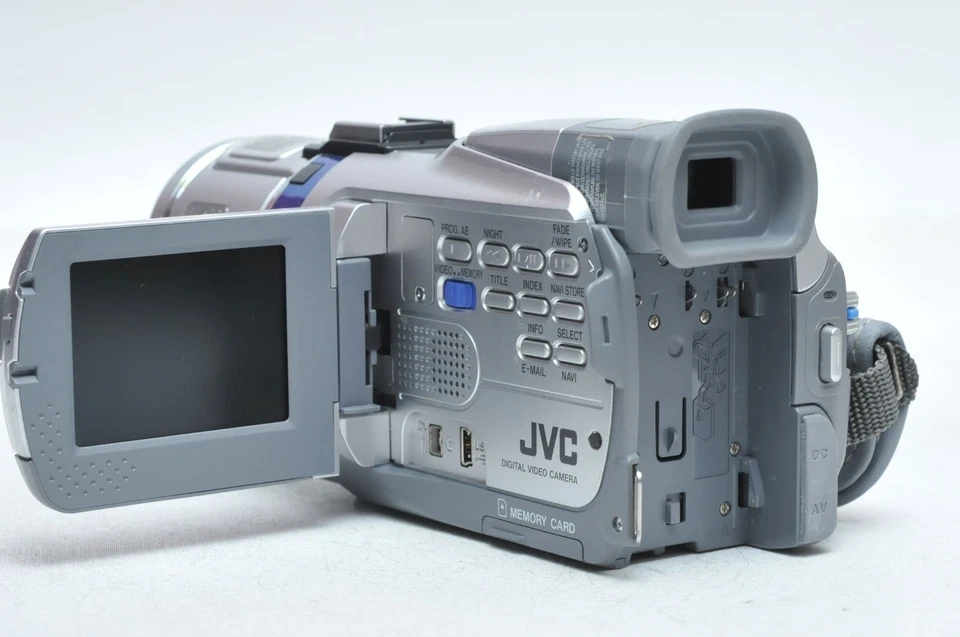 JVC GR-DV500U Mini DV Video Camcorder - Image 2 of 3