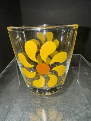 Vintage Hazel Atlas DAISY Sour Cream Glass Yellow Orange