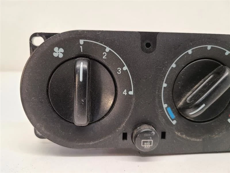 FORD EXPLORER 2002-2006 Temperature Control Front Dash Foto 3 de 4