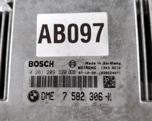 2008 BMW 650i BASE 4.8L V8 ENGINE CONTROL MODULE ECM 7582306 0261209320 ME9.2.2 - Picture 2 of 10