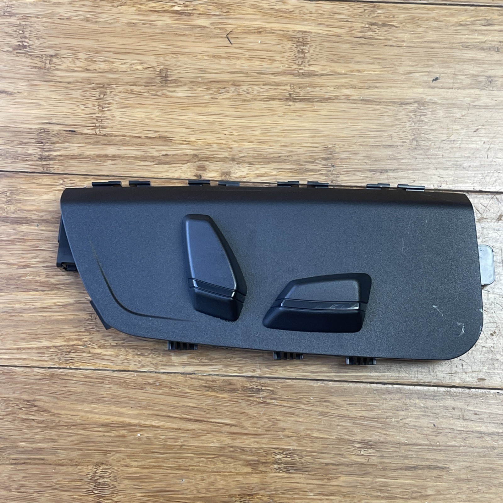 2014‑2024 BMW i8 I12 Front Right & Left Seat Adjustment Switch Set of 2 OEM