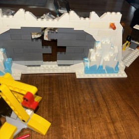 LEGO Star Wars: Hoth Rebel Base (7666) Rare Near Complete