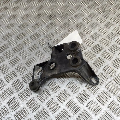 MERCEDES-BENZ E W213 ABS-Pumpenhalter A2134300510 30740383