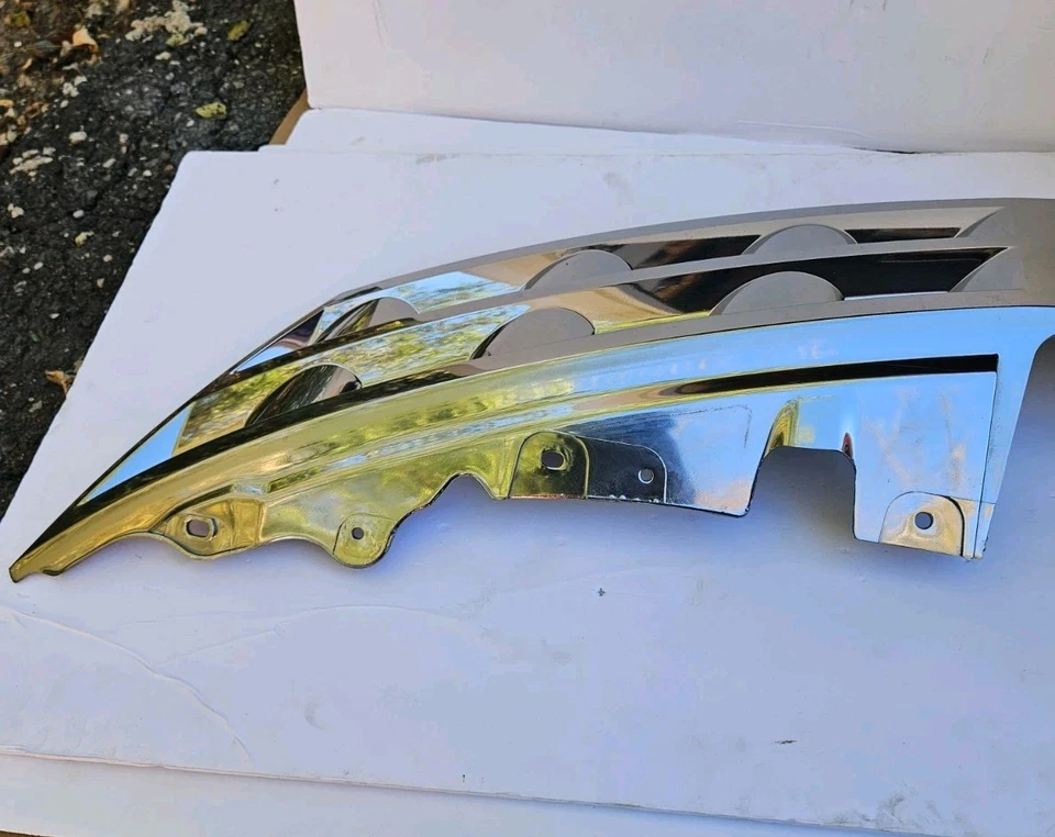 Cubierta de parrilla cromada Nissan Murano 2003-2005 Foto 4 de 4