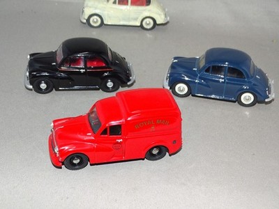 CORGI  MORRIS MINOR,  1:43