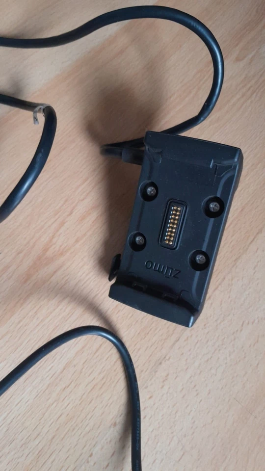 Navi Motorrad Garmin  Zümo 595. 5,0 Zoll-Touchscreen-Display - Bild 4 von 4