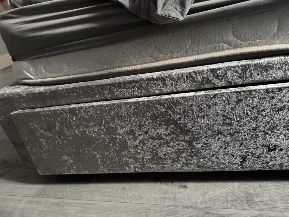 Divan Bed Timber Plush Velvet Upholstery Storage Drawers Reinforce Bed