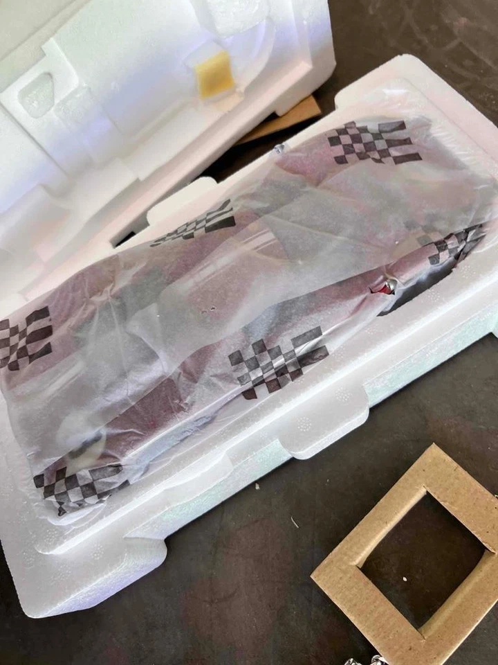 Ford GT40 MK IV LeMans Exoto '67 24 horas Andretti/Bianchi RLG18052, NUEVO EN CAJA 1:18 RET. Foto 4 de 4