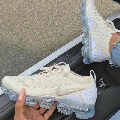 nike vapormax beige