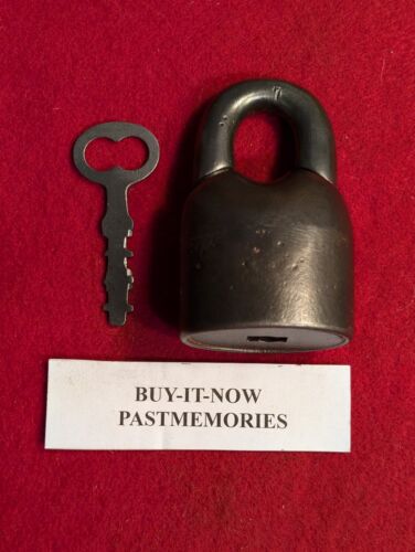 3 1/2" CAST IRON SCANDINAVIAN JAIL PADLOCK, OLD ANTIQUE LOCK VINTAGE LOCKS LOT