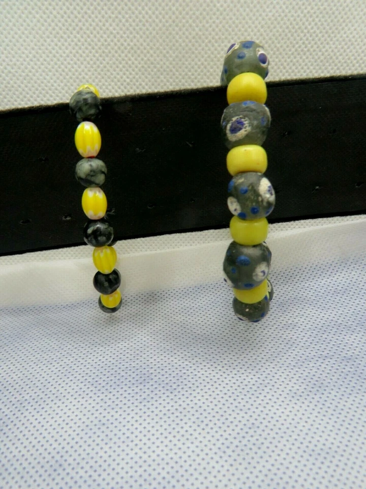 2 pulseras con cuentas a mano negras y amarillas - Protección contra un mal de ojo - De colección Foto 2 de 4