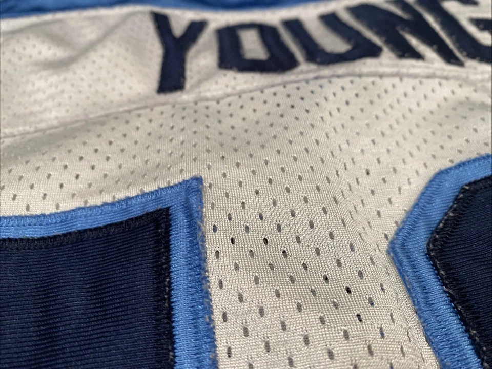 VINCE YOUNG #10 REEBOK ON FIELD TENNESSEE TITANS JERSEY SIZE 60 NFL PLAYERS - Image 3 of 4