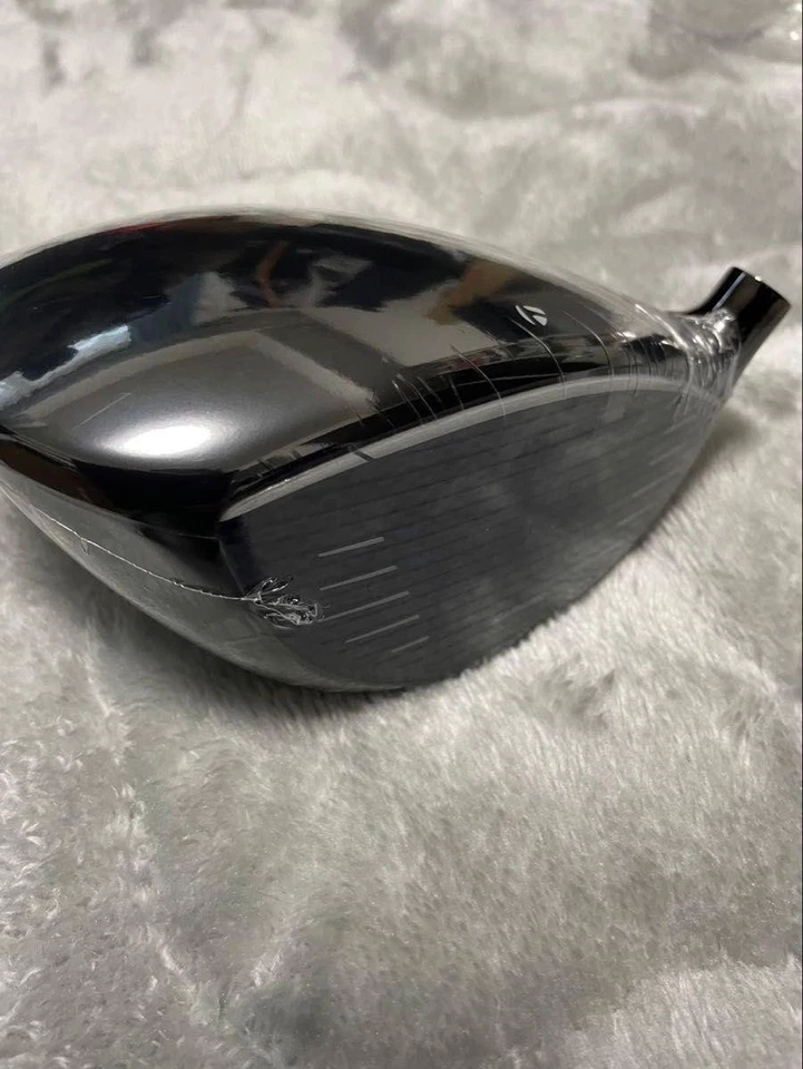 TaylorMade Qi10 Driver Head Only 10.5deg Right Hand Headcover New - Image 3 of 3