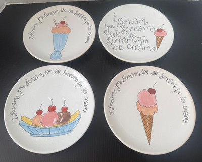 Pottery Barn Ice Cream I Scream You Scream 7 ½ in Dessert Plates Set of 4 EUC