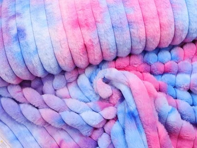 MARKENLOS FELL Stoff Plüsch Plüschstoff Batik Regenbogen BLAU PINK PURPLE EUR 15,98/m