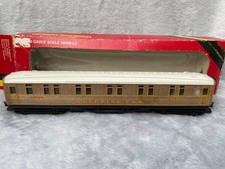 Hornby R448 LNER Brake Teak Sleeping Car Coach