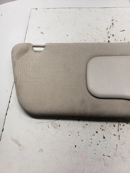 Солнцезащитный козырек для правостороннего пассажира с подсветкой подходит для 02–07 RENDEZVOUS 1137889 - Изображение 2 из 4