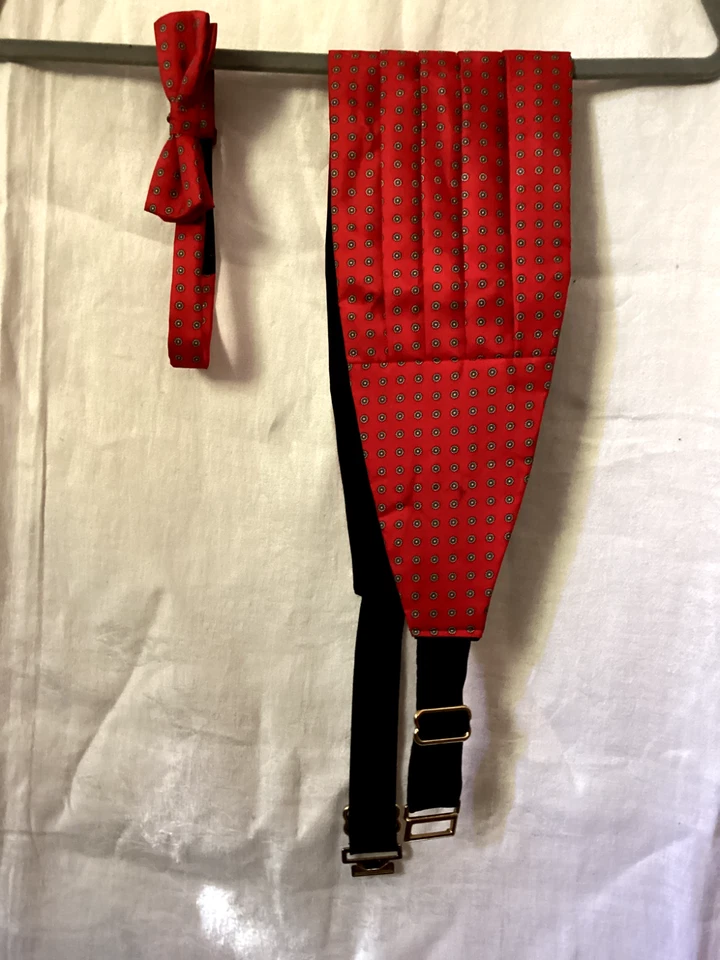 Faja roja vintage con pajarita estampada ajustable boda perfecta Foto 2 de 4