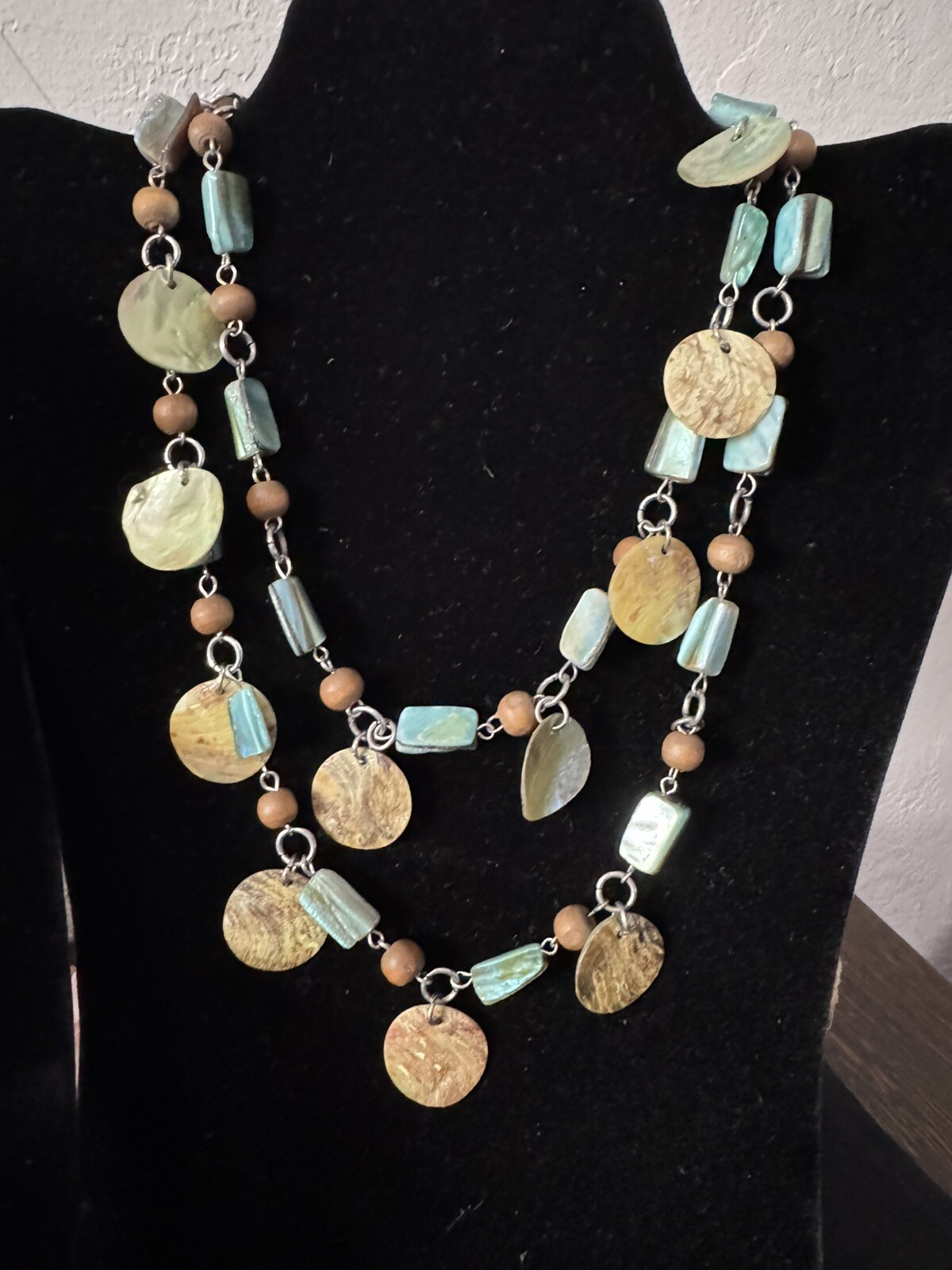 2 Shell Necklaces - image 3