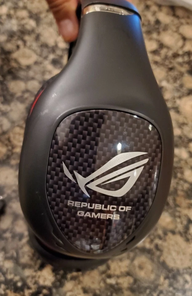 ASUS Republic of Gamers VULCAN PRO Active Noise-Cancelling Gaming Headset Black - Image 2 of 4