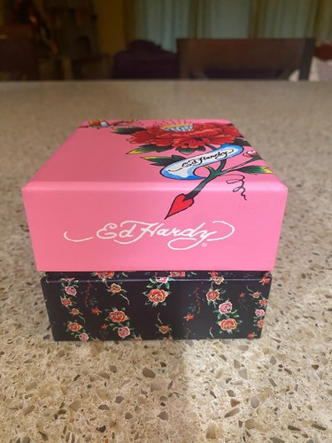 Ed Hardy Women's Girls Watch Skull Rhinestone Mother of Pearl Red Band Watch NEW - Picture 7 of 16