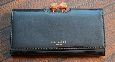 NWOT Ted Baker London Bobble Patent Leather Matinee Clutch Wallet Black Leopard