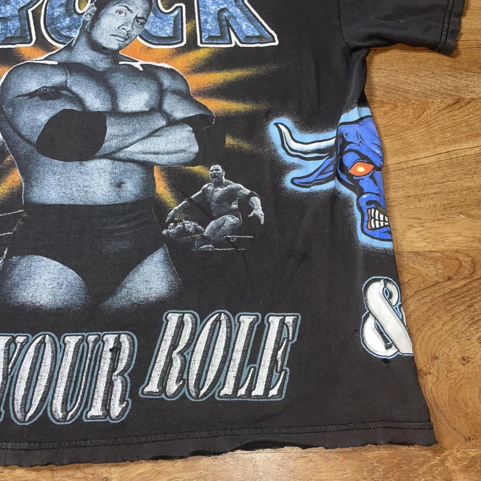 Camisa masculina vintage The Rock grande preta WWF luta livre conheça seu papel anos 90 angustiada - Imagem 4 de 4
