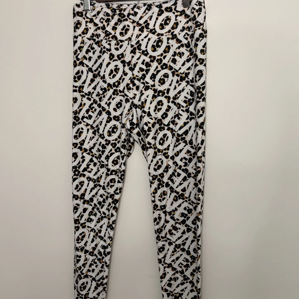 Leggings de yoga No Boundaries Love crema negros con estampado de animales grandes 11-13 R4 Foto 3 de 4
